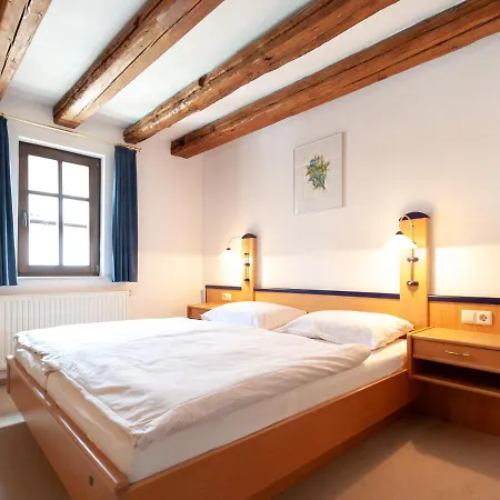 Gaestezimmer Im Weingut Wolf