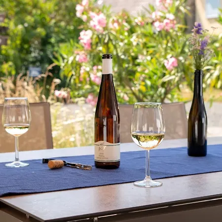 Gaestezimmer Im Weingut Wolf Panzió Großkarlbach