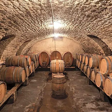 Gaestezimmer Im Weingut Wolf לינה וארוחת בוקר