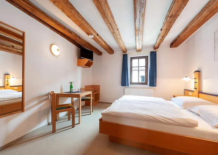 Bed & Breakfast Gaestezimmer Im Weingut Wolf Grosskarlbach