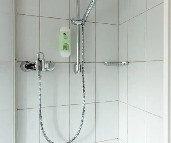 Gaestezimmer Im Weingut Wolf Bed & Breakfast 3*